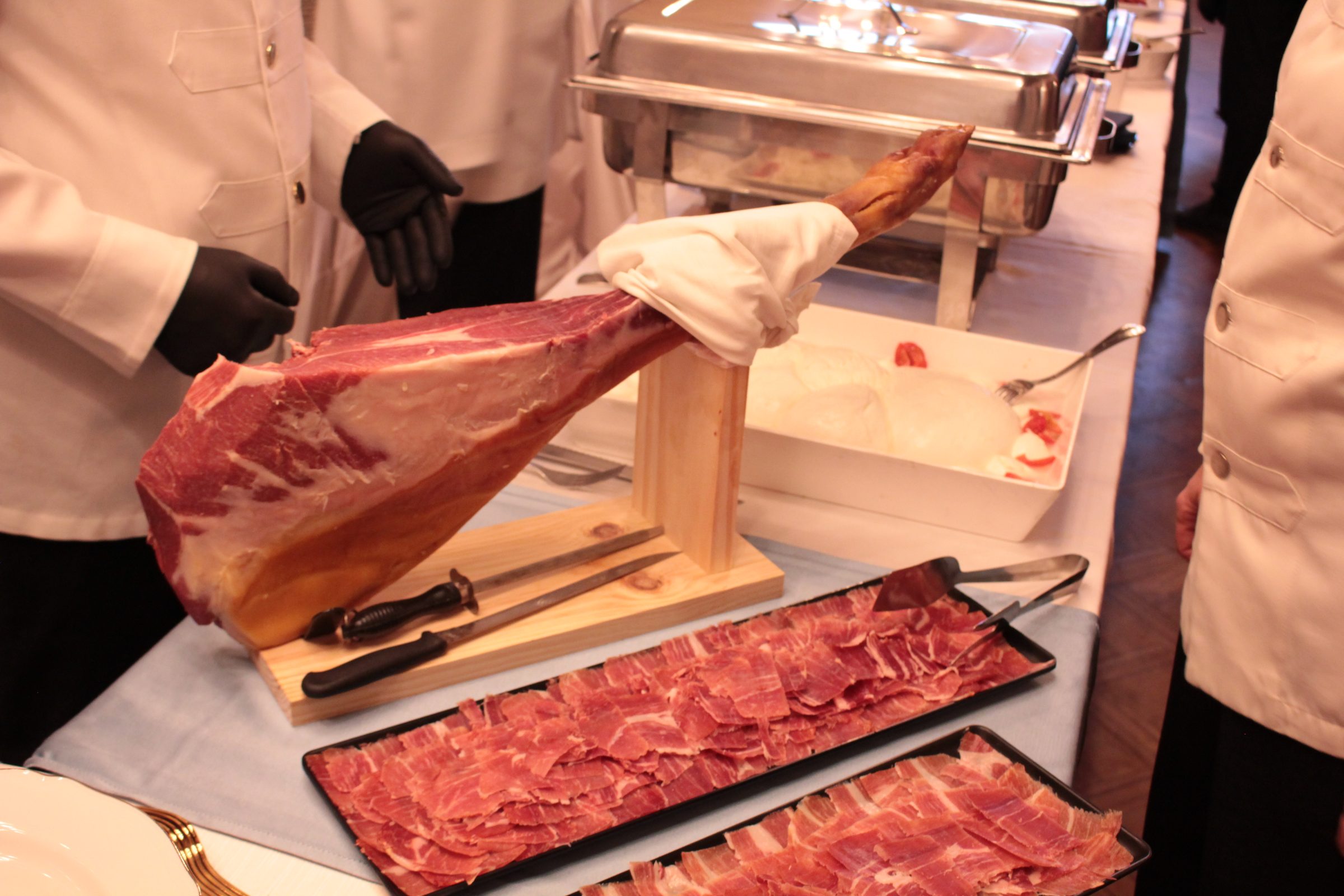 Taglio prosciutto a mano