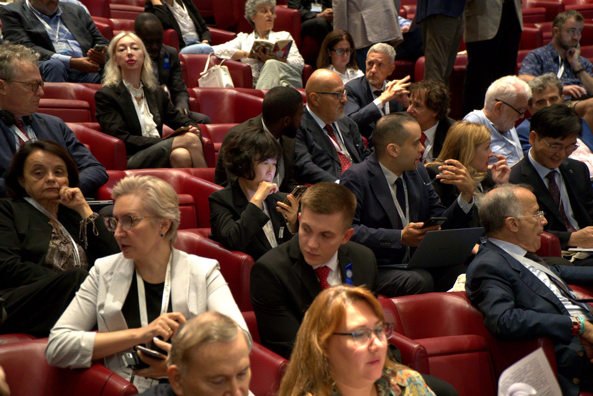 La platea della conferenza AI4PEACE